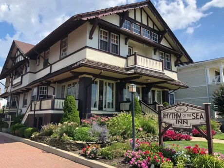 Rhythm of the Sea exterior